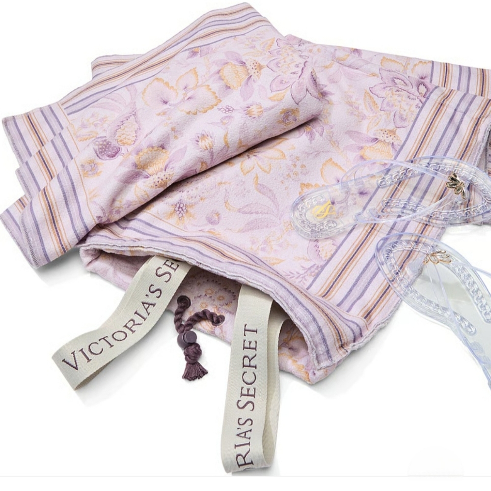 Victorias Secret Packable beach towel - Picture 3 of 5